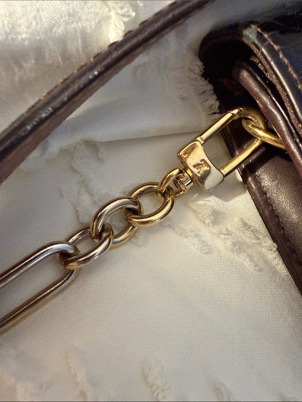 Louis Vuitton Vernis Patent Leather Mini Wristlet in Deep Plum and clutch wallet - Picture 8 of 10
